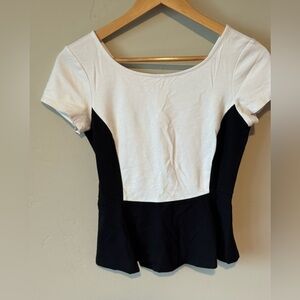 Banana Republic Black and White Short Sleeve baby doll style Top